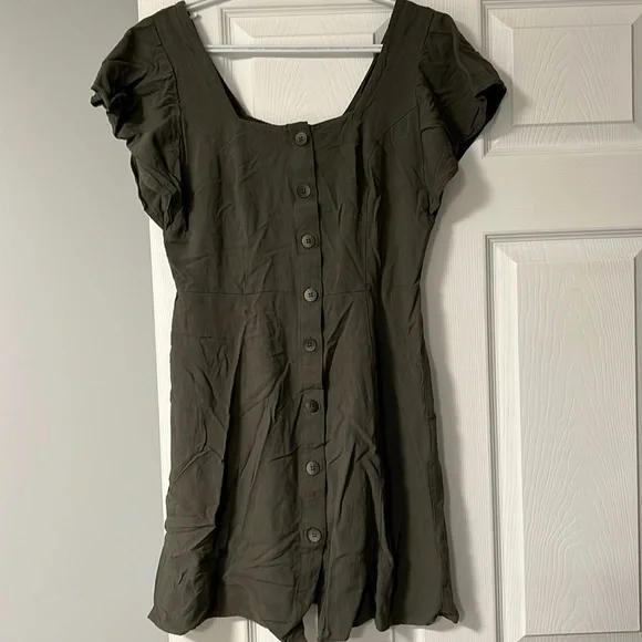 Universal Thread dress - Picture 2 of 3